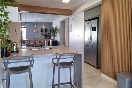 Apartamento à venda com 200m², 4 quartos e 2 vagas Apartamento à venda com 200m², 4 quartos e 2 vagasCozinha