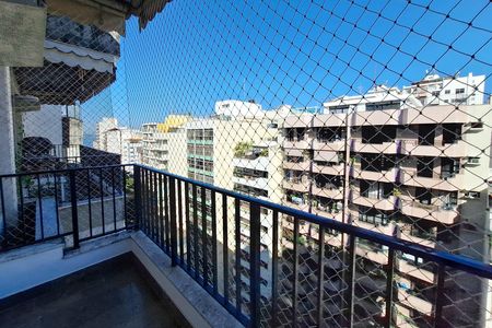 Apartamento à venda com 200m², 4 quartos e 2 vagas Apartamento à venda com 200m², 4 quartos e 2 vagasSuíte 2