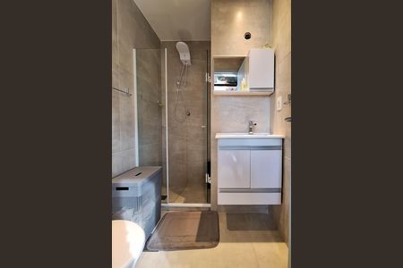 Apartamento à venda com 200m², 4 quartos e 2 vagas Apartamento à venda com 200m², 4 quartos e 2 vagasBanheiro de serviço
