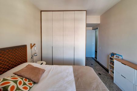 Apartamento à venda com 200m², 4 quartos e 2 vagas Apartamento à venda com 200m², 4 quartos e 2 vagasSuíte 2