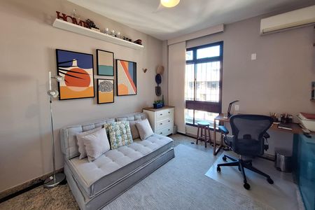Apartamento à venda com 200m², 4 quartos e 2 vagas Apartamento à venda com 200m², 4 quartos e 2 vagasQuarto 1