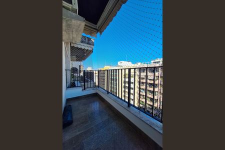 Apartamento à venda com 200m², 4 quartos e 2 vagas Apartamento à venda com 200m², 4 quartos e 2 vagasSuíte 2
