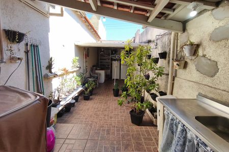 Casa à venda com 170m², 3 quartos e 3 vagas Casa à venda com 170m², 3 quartos e 3 vagasÁrea de Serviço