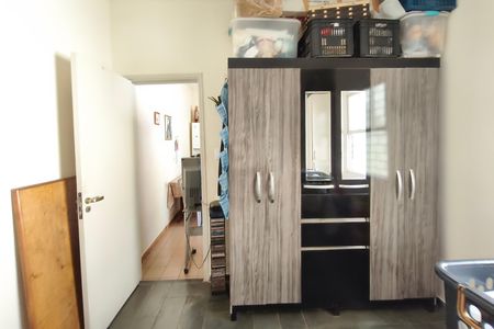 Casa à venda com 170m², 3 quartos e 3 vagas Casa à venda com 170m², 3 quartos e 3 vagasEdícula - Quarto