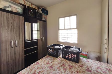 Casa à venda com 170m², 3 quartos e 3 vagas Casa à venda com 170m², 3 quartos e 3 vagasEdícula - Quarto