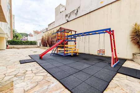 Apartamento à venda com 112m², 3 quartos e 1 vaga Apartamento à venda com 112m², 3 quartos e 1 vagaÁrea comum - Playground