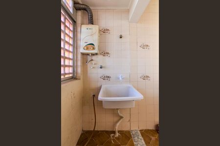 Apartamento para alugar com 60m², 2 quartos e 1 vaga Apartamento para alugar com 60m², 2 quartos e 1 vagaCozinha e Área de Serviço