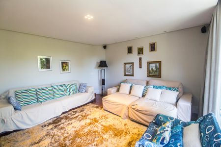 Casa de condomínio para alugar com 350m², 3 quartos e 2 vagas Casa de condomínio para alugar com 350m², 3 quartos e 2 vagasSala