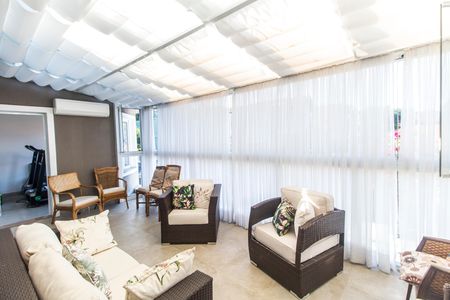 Casa de condomínio para alugar com 350m², 3 quartos e 2 vagas Casa de condomínio para alugar com 350m², 3 quartos e 2 vagassala
