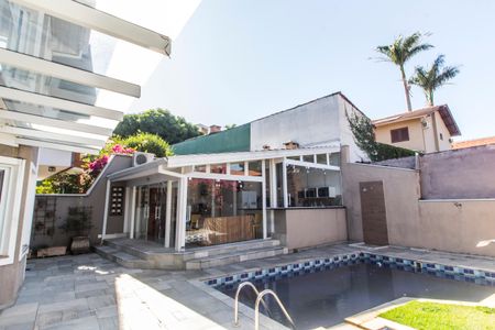Casa de condomínio para alugar com 350m², 3 quartos e 2 vagas Casa de condomínio para alugar com 350m², 3 quartos e 2 vagasPiscina