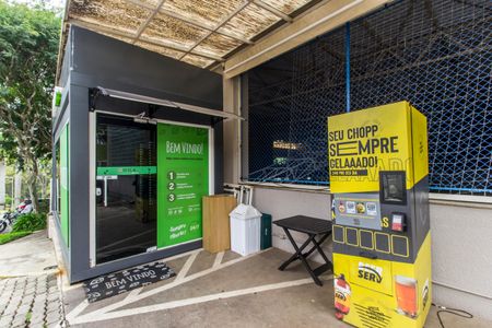 Casa de condomínio para alugar com 350m², 3 quartos e 2 vagas Casa de condomínio para alugar com 350m², 3 quartos e 2 vagasMercado