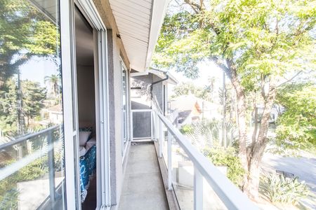 Casa de condomínio para alugar com 350m², 3 quartos e 2 vagas Casa de condomínio para alugar com 350m², 3 quartos e 2 vagasSacada
