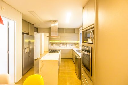 Casa de condomínio para alugar com 350m², 3 quartos e 2 vagas Casa de condomínio para alugar com 350m², 3 quartos e 2 vagasCozinha