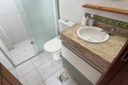 Casa para alugar com 287m², 5 quartos e 2 vagas Casa para alugar com 287m², 5 quartos e 2 vagasBanheiro da Suíte 4