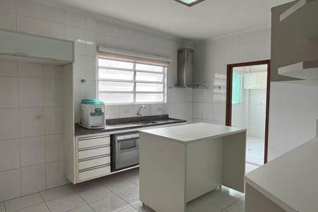 Casa para alugar com 287m², 5 quartos e 2 vagas Casa para alugar com 287m², 5 quartos e 2 vagasCozinha