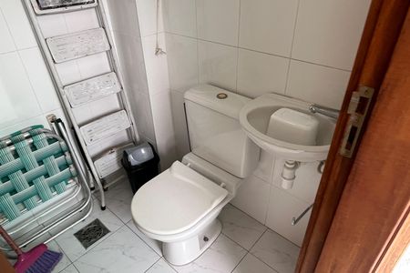 Casa para alugar com 287m², 5 quartos e 2 vagas Casa para alugar com 287m², 5 quartos e 2 vagasBanheiro de serviço