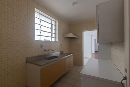 Casa para alugar com 200m², 4 quartos e 2 vagas Casa para alugar com 200m², 4 quartos e 2 vagasCozinha