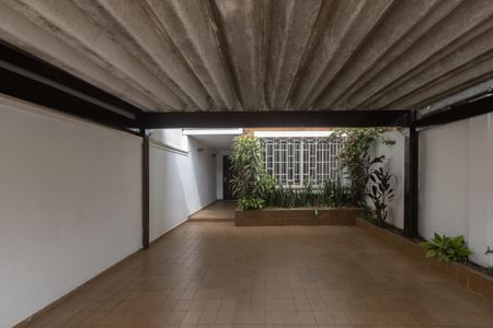 Casa para alugar com 200m², 4 quartos e 2 vagas Casa para alugar com 200m², 4 quartos e 2 vagasGaragem