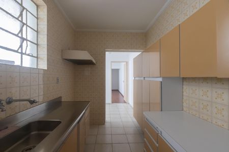 Casa para alugar com 200m², 4 quartos e 2 vagas Casa para alugar com 200m², 4 quartos e 2 vagasCozinha
