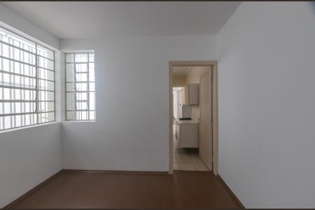 Casa para alugar com 200m², 4 quartos e 2 vagas Casa para alugar com 200m², 4 quartos e 2 vagasSala