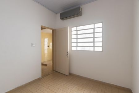 Casa para alugar com 200m², 4 quartos e 2 vagas Casa para alugar com 200m², 4 quartos e 2 vagasQuarto de Serviço