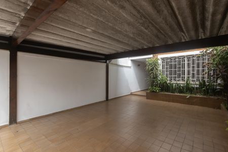 Casa para alugar com 200m², 4 quartos e 2 vagas Casa para alugar com 200m², 4 quartos e 2 vagasGaragem