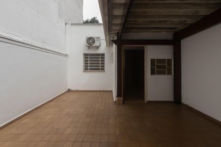 Casa para alugar com 200m², 4 quartos e 2 vagas Casa para alugar com 200m², 4 quartos e 2 vagasÁrea externa