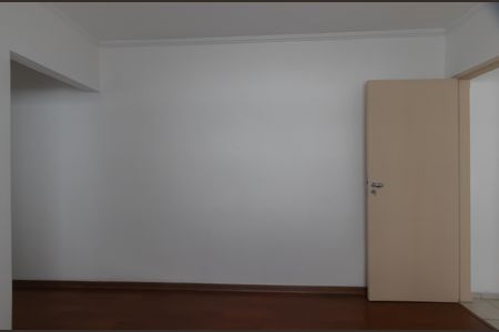 Casa para alugar com 200m², 4 quartos e 2 vagas Casa para alugar com 200m², 4 quartos e 2 vagasQuarto Suíte