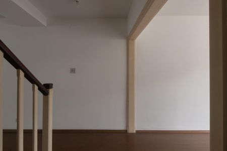 Casa para alugar com 200m², 4 quartos e 2 vagas Casa para alugar com 200m², 4 quartos e 2 vagasSala