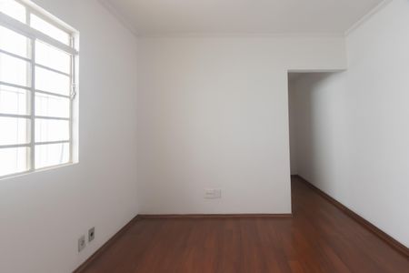 Casa para alugar com 200m², 4 quartos e 2 vagas Casa para alugar com 200m², 4 quartos e 2 vagasQuarto Suíte