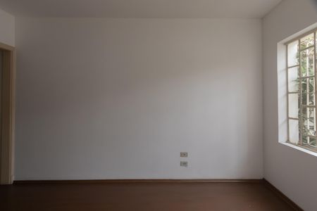 Casa para alugar com 200m², 4 quartos e 2 vagas Casa para alugar com 200m², 4 quartos e 2 vagasSala