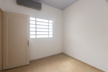 Casa para alugar com 200m², 4 quartos e 2 vagas Casa para alugar com 200m², 4 quartos e 2 vagasQuarto de Serviço