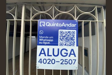 Casa para alugar com 200m², 4 quartos e 2 vagasFachada