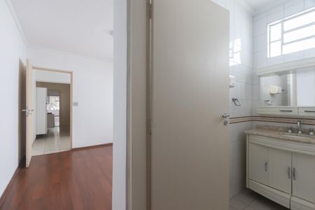 Casa para alugar com 200m², 4 quartos e 2 vagas Casa para alugar com 200m², 4 quartos e 2 vagasQuarto Suíte