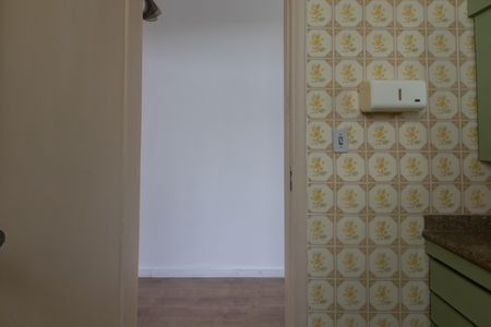 Casa para alugar com 200m², 4 quartos e 2 vagas Casa para alugar com 200m², 4 quartos e 2 vagasBanheiro Corredor