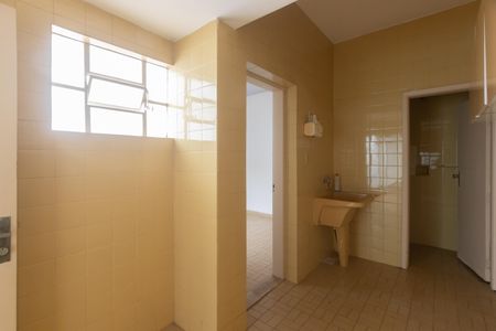 Casa para alugar com 200m², 4 quartos e 2 vagas Casa para alugar com 200m², 4 quartos e 2 vagasÁrea de Serviço