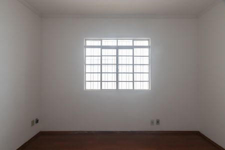 Casa para alugar com 200m², 4 quartos e 2 vagas Casa para alugar com 200m², 4 quartos e 2 vagasQuarto Suíte