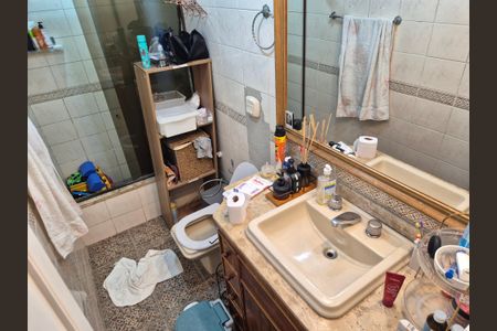Apartamento para alugar com 220m², 4 quartos e 2 vagas