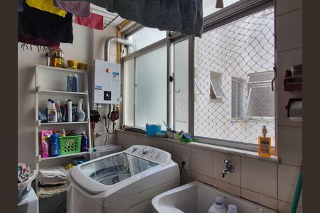 Apartamento para alugar com 220m², 4 quartos e 2 vagas