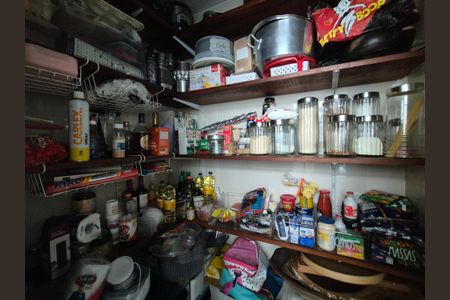 Apartamento para alugar com 220m², 4 quartos e 2 vagas