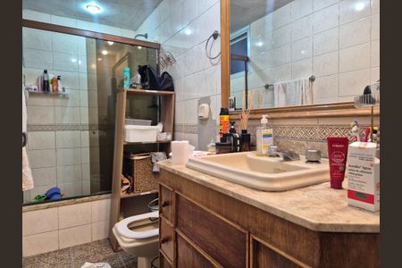 Apartamento para alugar com 220m², 4 quartos e 2 vagas