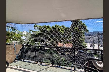Apartamento para alugar com 220m², 4 quartos e 2 vagas