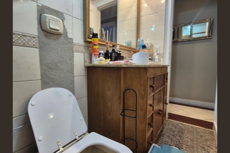 Apartamento para alugar com 220m², 4 quartos e 2 vagas