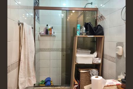 Apartamento para alugar com 220m², 4 quartos e 2 vagas