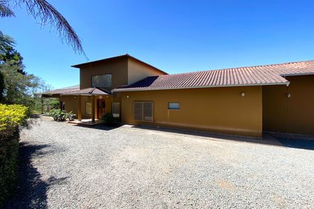Casa de condomínio à venda com 500m², 5 quartos e 1 vaga Casa de condomínio à venda com 500m², 5 quartos e 1 vagaFachada interna