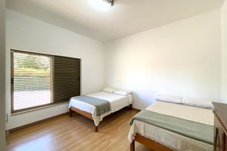Casa de condomínio à venda com 500m², 5 quartos e 1 vaga Casa de condomínio à venda com 500m², 5 quartos e 1 vagaSemisuite 2