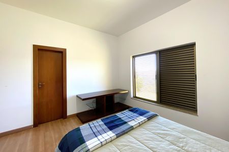 Casa de condomínio à venda com 500m², 5 quartos e 1 vaga Casa de condomínio à venda com 500m², 5 quartos e 1 vagaSemisuite 4