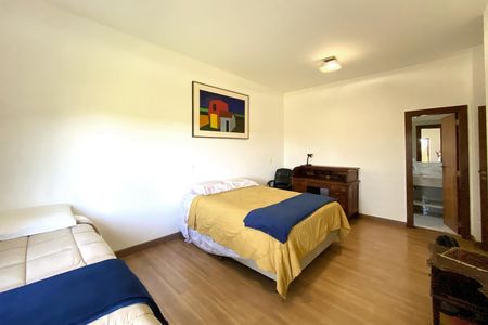 Casa de condomínio à venda com 500m², 5 quartos e 1 vaga Casa de condomínio à venda com 500m², 5 quartos e 1 vagaSuite 1