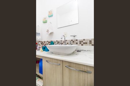 Apartamento à venda com 62m², 2 quartos e 1 vaga Apartamento à venda com 62m², 2 quartos e 1 vagaBanheiro 2