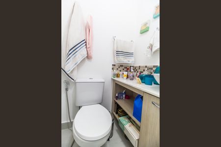 Apartamento à venda com 62m², 2 quartos e 1 vaga Apartamento à venda com 62m², 2 quartos e 1 vagaBanheiro 2